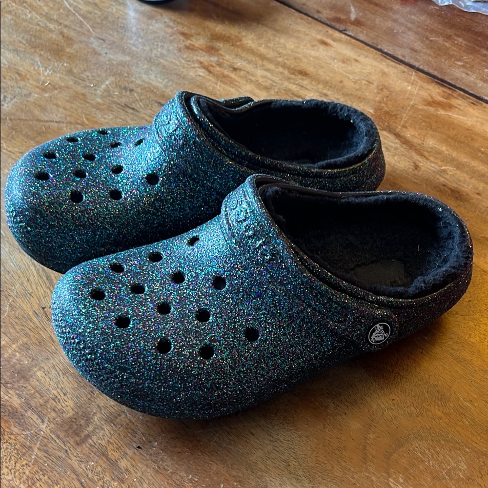 CROCS Glittery Black Clogs